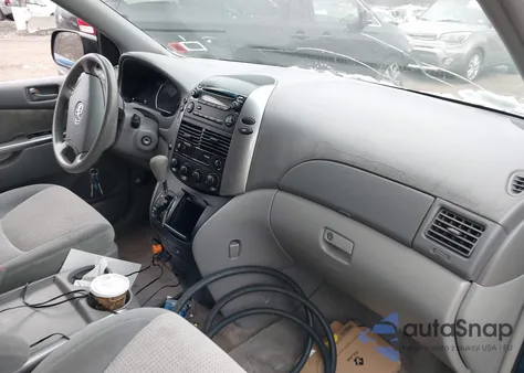 2006 Toyota Sienna Ce z USA, uszkodzony, nr VIN 5TDZA23C66S563680